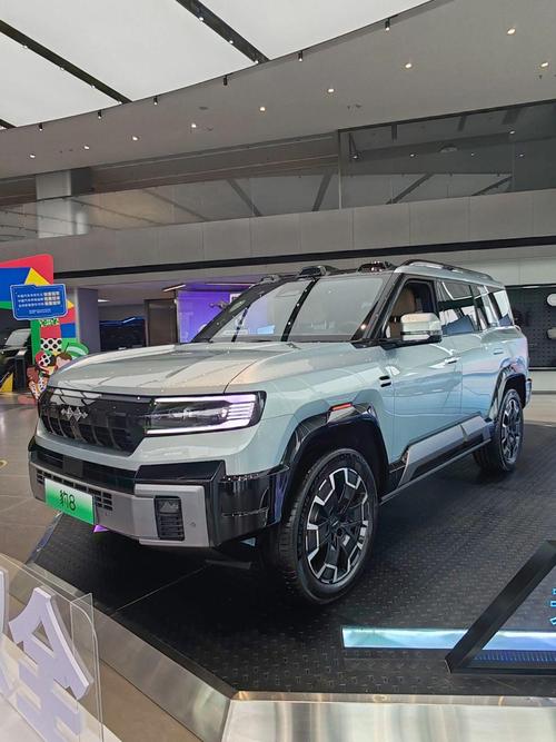 佛山343比亚迪方程豹硬派越野的爆款，英菲尼迪35周年与你共成长